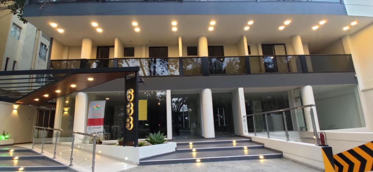コチャバンバDepartamento Moderno, Familiar Y Acogedor.アパートメント エクステリア 写真